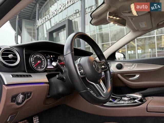 Чорний Мерседес Е-Клас, об'ємом двигуна 1.6 л та пробігом 106 тис. км за 35000 $, фото 54 на Automoto.ua