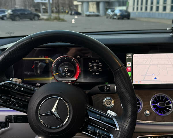 Чорний Мерседес Е-Клас, об'ємом двигуна 3 л та пробігом 154 тис. км за 40500 $, фото 32 на Automoto.ua