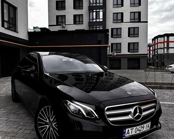 Чорний Мерседес Е-Клас, об'ємом двигуна 2 л та пробігом 405 тис. км за 22800 $, фото 6 на Automoto.ua