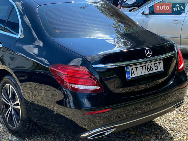 Черный Мерседес Е-Класс, объемом двигателя 1.95 л и пробегом 150 тыс. км за 33500 $, фото 4 на Automoto.ua