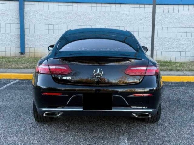 Чорний Мерседес Е-Клас, об'ємом двигуна 3 л та пробігом 78 тис. км за 16000 $, фото 4 на Automoto.ua