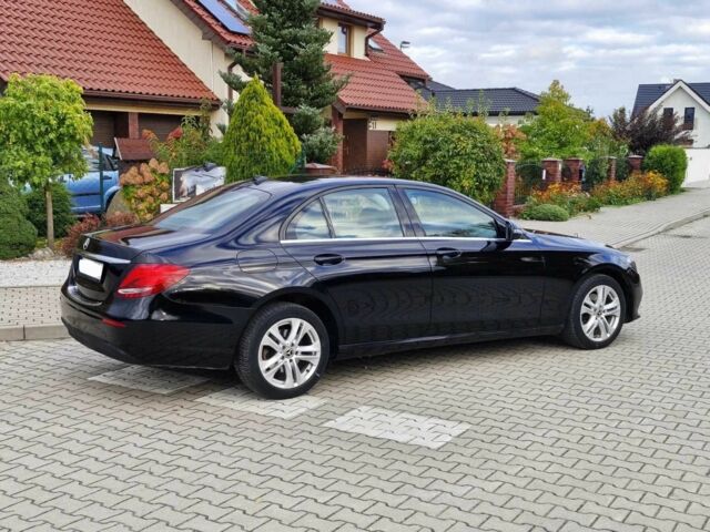 Мерседес Е-Клас 2018 у Кропивницькому (Кіровограді) на Automoto.ua Чорний Мерседес Е-Клас, об'ємом двигуна 2 л та пробігом 89 тис. км за 23000 $, фото 4 на Automoto.ua