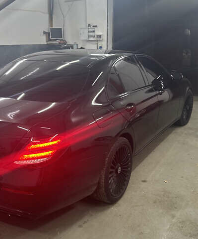 Чорний Мерседес Е-Клас, об'ємом двигуна 1.95 л та пробігом 80 тис. км за 28000 $, фото 14 на Automoto.ua