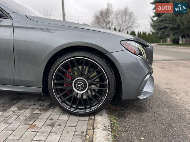 Чорний Мерседес Е-Клас, об'ємом двигуна 3 л та пробігом 139 тис. км за 41000 $, фото 4 на Automoto.ua