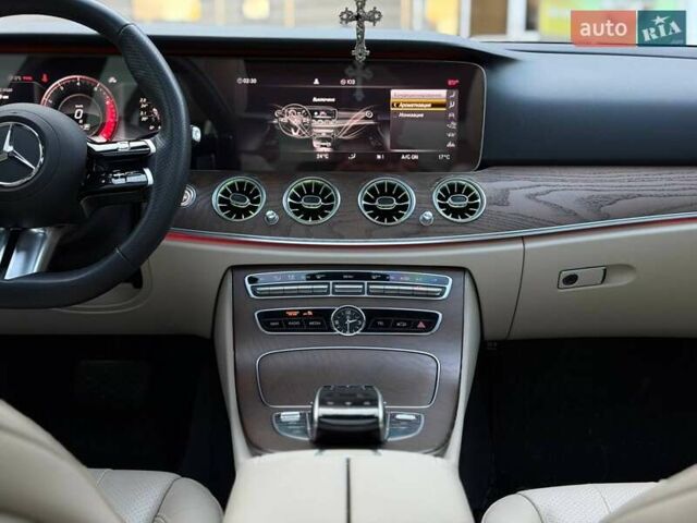 Чорний Мерседес Е-Клас, об'ємом двигуна 3 л та пробігом 152 тис. км за 38000 $, фото 58 на Automoto.ua