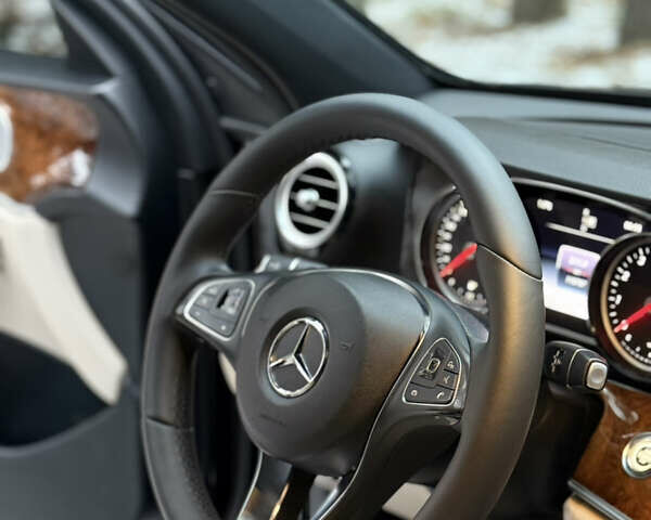 Черный Мерседес Е-Класс, объемом двигателя 1.99 л и пробегом 111 тыс. км за 28800 $, фото 16 на Automoto.ua