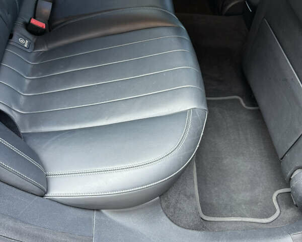 Черный Мерседес Е-Класс, объемом двигателя 2 л и пробегом 145 тыс. км за 28500 $, фото 20 на Automoto.ua