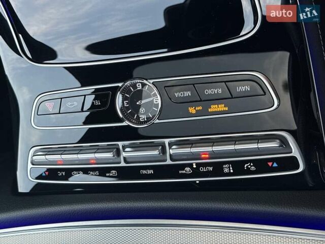 Черный Мерседес Е-Класс, объемом двигателя 1.6 л и пробегом 25 тыс. км за 37900 $, фото 28 на Automoto.ua