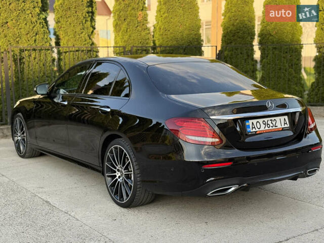 Черный Мерседес Е-Класс, объемом двигателя 2.93 л и пробегом 220 тыс. км за 42899 $, фото 4 на Automoto.ua