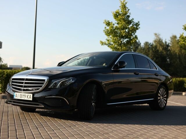 Чорний Мерседес Е-Клас, об'ємом двигуна 3 л та пробігом 62 тис. км за 44900 $, фото 2 на Automoto.ua