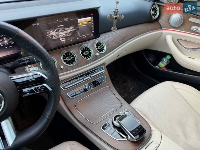 Чорний Мерседес Е-Клас, об'ємом двигуна 3 л та пробігом 152 тис. км за 38000 $, фото 68 на Automoto.ua