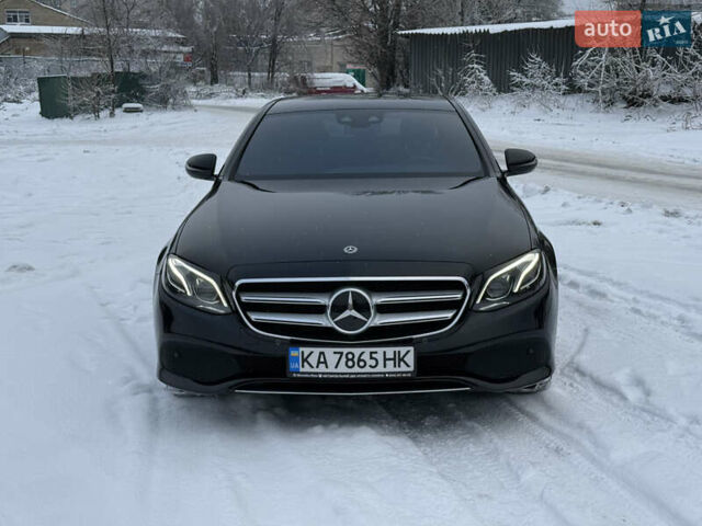 Черный Мерседес Е-Класс, объемом двигателя 2.99 л и пробегом 210 тыс. км за 28000 $, фото 11 на Automoto.ua