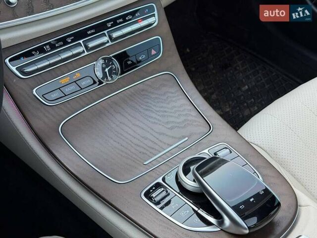 Чорний Мерседес Е-Клас, об'ємом двигуна 3 л та пробігом 152 тис. км за 38000 $, фото 73 на Automoto.ua