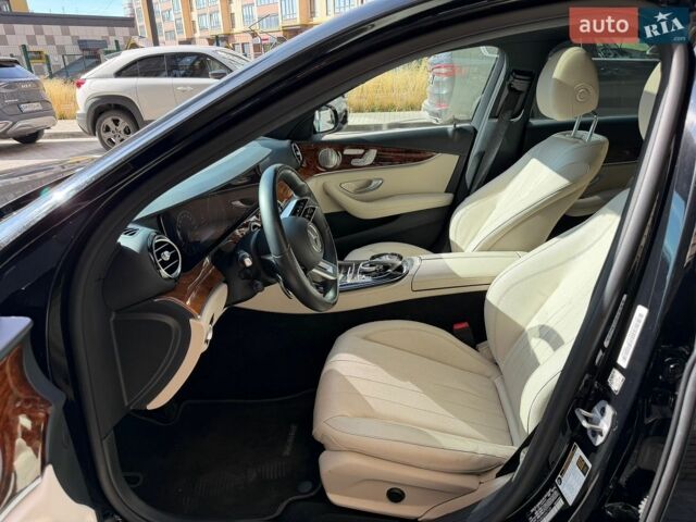 Черный Мерседес Е-Класс, объемом двигателя 1.99 л и пробегом 132 тыс. км за 29000 $, фото 12 на Automoto.ua