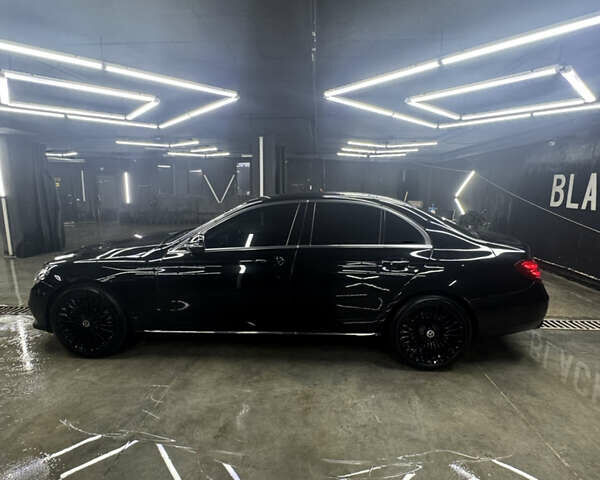 Чорний Мерседес Е-Клас, об'ємом двигуна 1.95 л та пробігом 80 тис. км за 28000 $, фото 12 на Automoto.ua