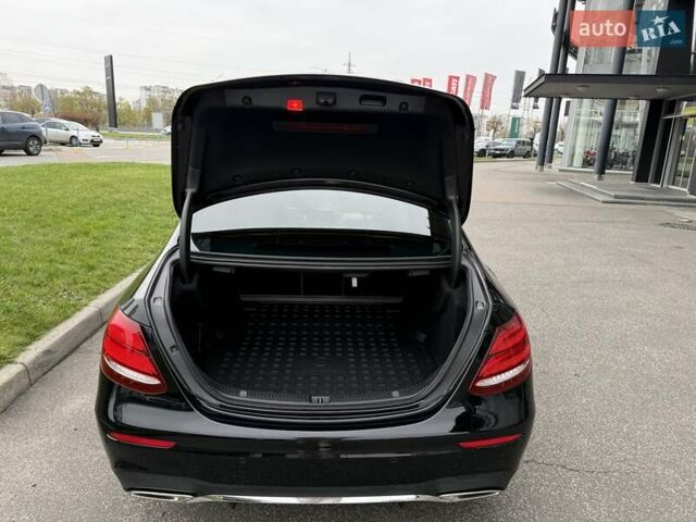 Чорний Мерседес Е-Клас, об'ємом двигуна 1.6 л та пробігом 106 тис. км за 35000 $, фото 34 на Automoto.ua