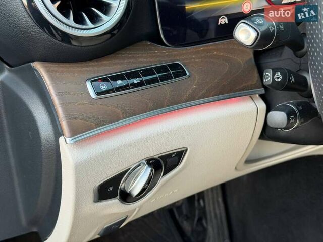 Чорний Мерседес Е-Клас, об'ємом двигуна 3 л та пробігом 152 тис. км за 38000 $, фото 48 на Automoto.ua