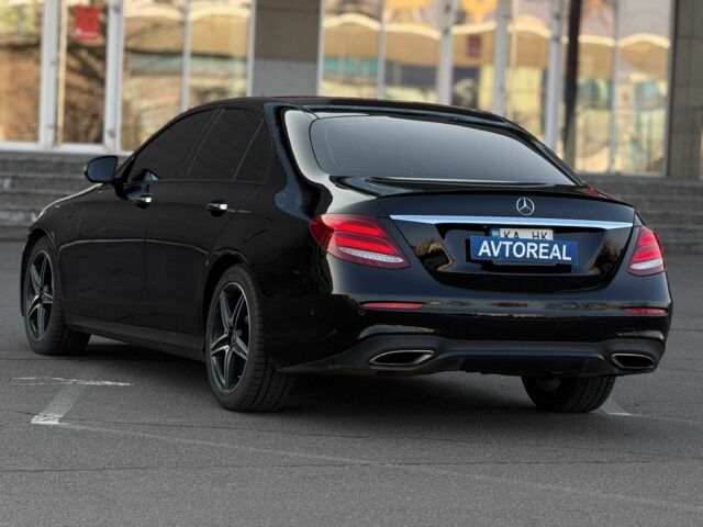 Чорний Мерседес Е-Клас, об'ємом двигуна 3 л та пробігом 152 тис. км за 38000 $, фото 7 на Automoto.ua