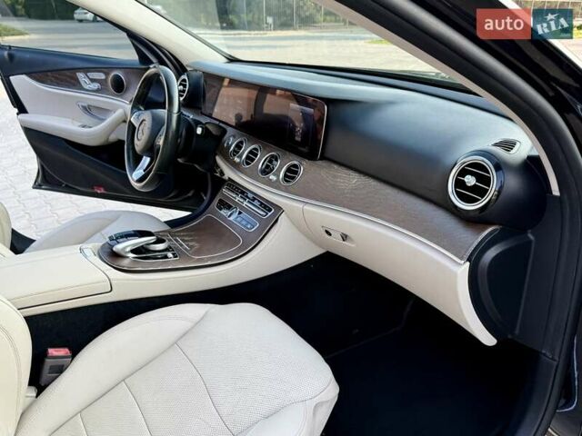 Черный Мерседес Е-Класс, объемом двигателя 2 л и пробегом 113 тыс. км за 33500 $, фото 37 на Automoto.ua