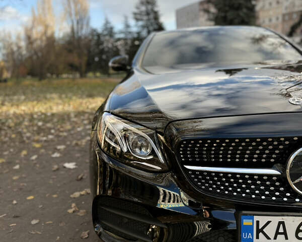 Чорний Мерседес Е-Клас, об'ємом двигуна 3 л та пробігом 154 тис. км за 40500 $, фото 4 на Automoto.ua
