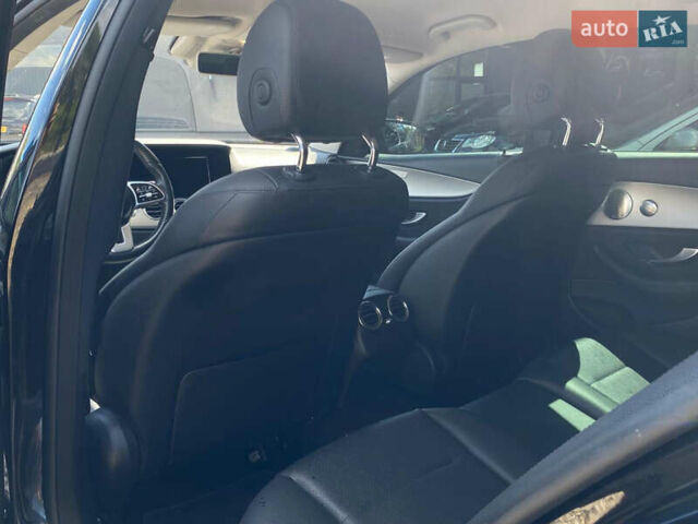 Черный Мерседес Е-Класс, объемом двигателя 1.95 л и пробегом 150 тыс. км за 33500 $, фото 15 на Automoto.ua