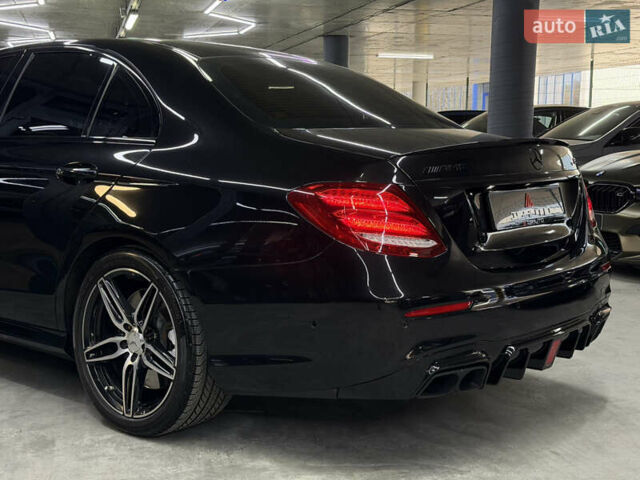 Черный Мерседес Е-Класс, объемом двигателя 3 л и пробегом 113 тыс. км за 38900 $, фото 12 на Automoto.ua