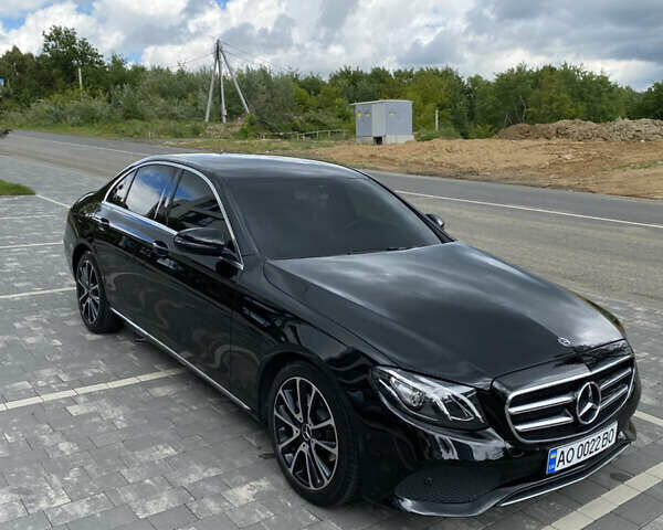 Черный Мерседес Е-Класс, объемом двигателя 1.6 л и пробегом 163 тыс. км за 28500 $, фото 16 на Automoto.ua