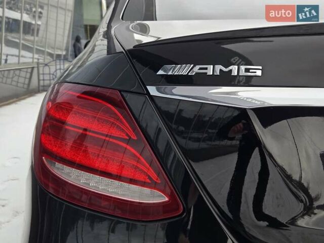 Чорний Мерседес Е-Клас, об'ємом двигуна 3 л та пробігом 43 тис. км за 45000 $, фото 42 на Automoto.ua