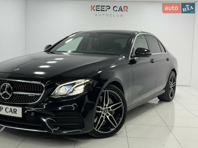 Черный Мерседес Е-Класс, объемом двигателя 2 л и пробегом 142 тыс. км за 36900 $, фото 4 на Automoto.ua
