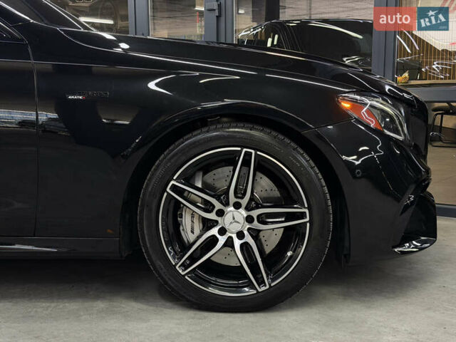 Черный Мерседес Е-Класс, объемом двигателя 3 л и пробегом 113 тыс. км за 38900 $, фото 4 на Automoto.ua