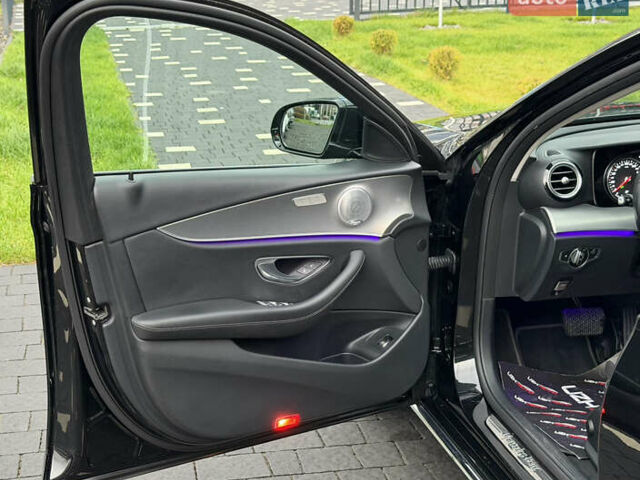 Чорний Мерседес Е-Клас, об'ємом двигуна 2 л та пробігом 204 тис. км за 31500 $, фото 20 на Automoto.ua