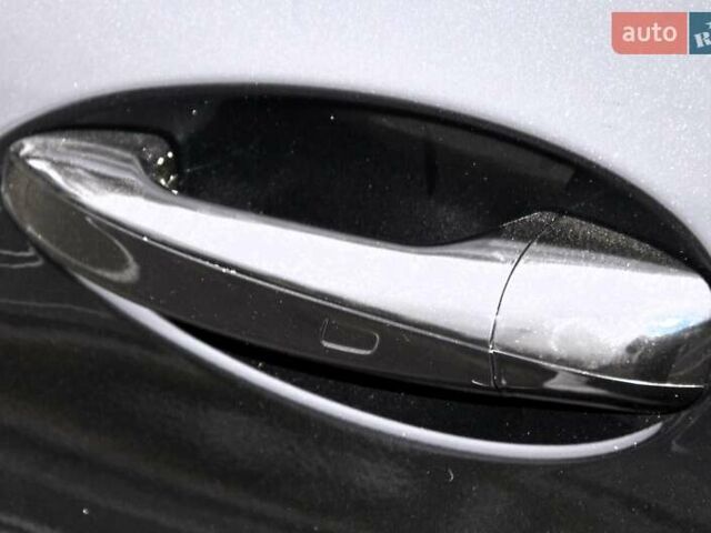 Черный Мерседес Е-Класс, объемом двигателя 3 л и пробегом 113 тыс. км за 52999 $, фото 19 на Automoto.ua