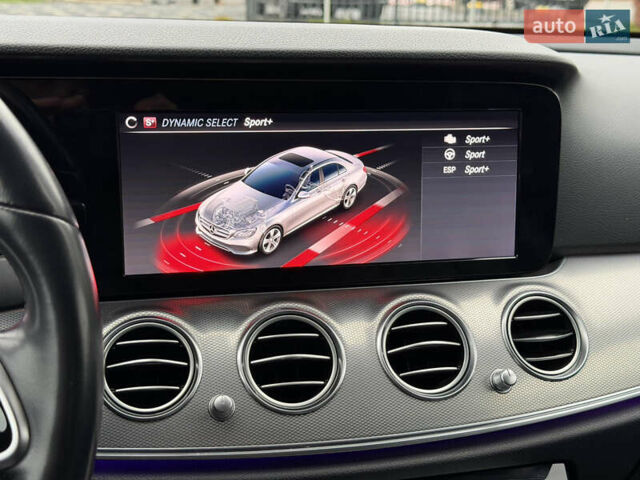 Чорний Мерседес Е-Клас, об'ємом двигуна 2 л та пробігом 204 тис. км за 31500 $, фото 56 на Automoto.ua