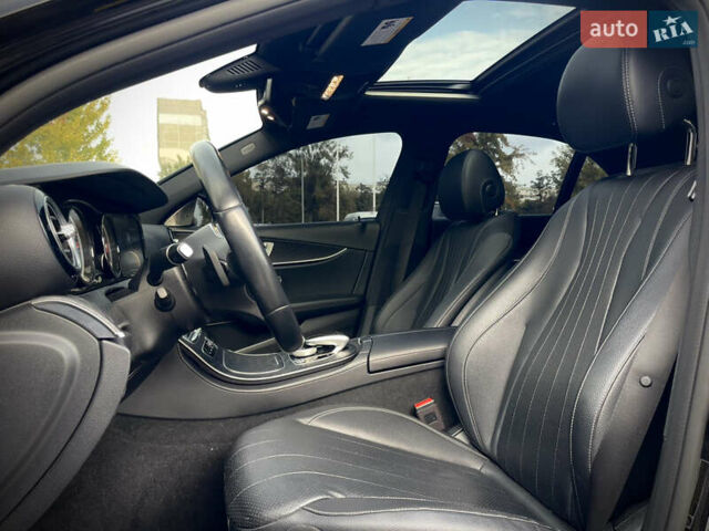 Черный Мерседес Е-Класс, объемом двигателя 1.99 л и пробегом 95 тыс. км за 31700 $, фото 20 на Automoto.ua