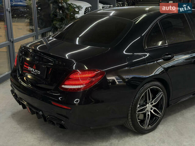 Черный Мерседес Е-Класс, объемом двигателя 3 л и пробегом 113 тыс. км за 38900 $, фото 15 на Automoto.ua