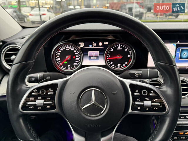 Чорний Мерседес Е-Клас, об'ємом двигуна 2 л та пробігом 204 тис. км за 31500 $, фото 49 на Automoto.ua