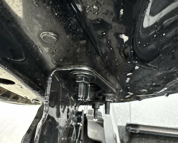 Чорний Мерседес Е-Клас, об'ємом двигуна 2 л та пробігом 67 тис. км за 39000 $, фото 38 на Automoto.ua