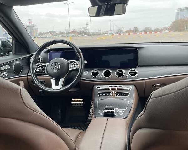 Чорний Мерседес Е-Клас, об'ємом двигуна 1.99 л та пробігом 64 тис. км за 34500 $, фото 4 на Automoto.ua