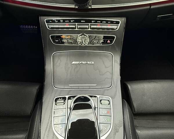 Черный Мерседес Е-Класс, объемом двигателя 3.98 л и пробегом 63 тыс. км за 74500 $, фото 20 на Automoto.ua