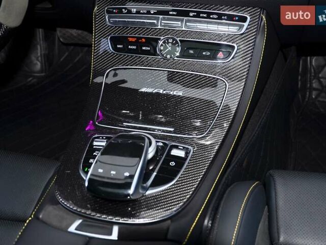 Черный Мерседес Е-Класс, объемом двигателя 3 л и пробегом 113 тыс. км за 52999 $, фото 45 на Automoto.ua