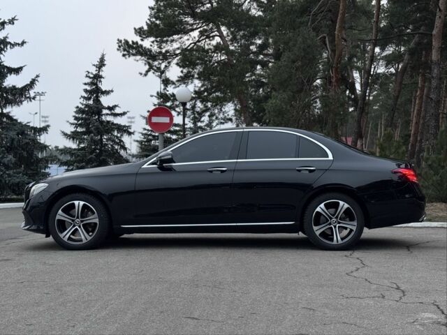 Чорний Мерседес Е-Клас, об'ємом двигуна 2 л та пробігом 109 тис. км за 32900 $, фото 6 на Automoto.ua