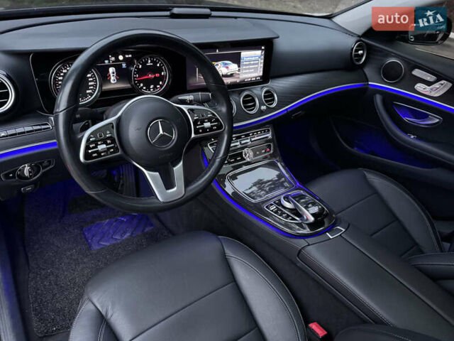 Черный Мерседес Е-Класс, объемом двигателя 1.95 л и пробегом 109 тыс. км за 32900 $, фото 30 на Automoto.ua