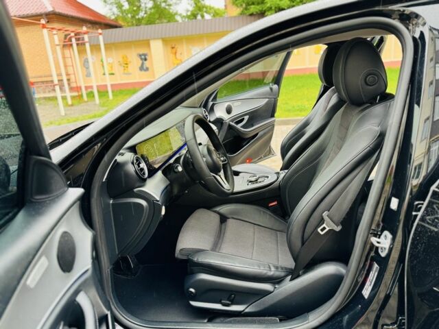 Чорний Мерседес Е-Клас, об'ємом двигуна 2 л та пробігом 59 тис. км за 31500 $, фото 9 на Automoto.ua