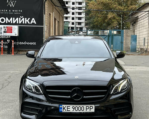 Черный Мерседес Е-Класс, объемом двигателя 2 л и пробегом 66 тыс. км за 45000 $, фото 4 на Automoto.ua
