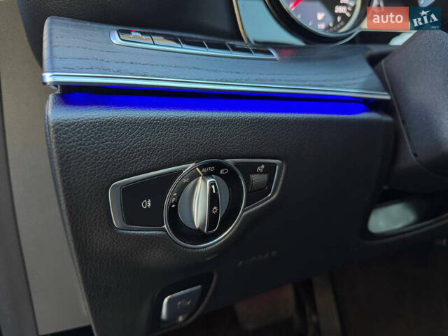 Мерседес Е-Класс 2019 в Одессе на Automoto.ua Черный Мерседес Е-Класс, объемом двигателя 1.95 л и пробегом 109 тыс. км за 32900 $, фото 19 на Automoto.ua