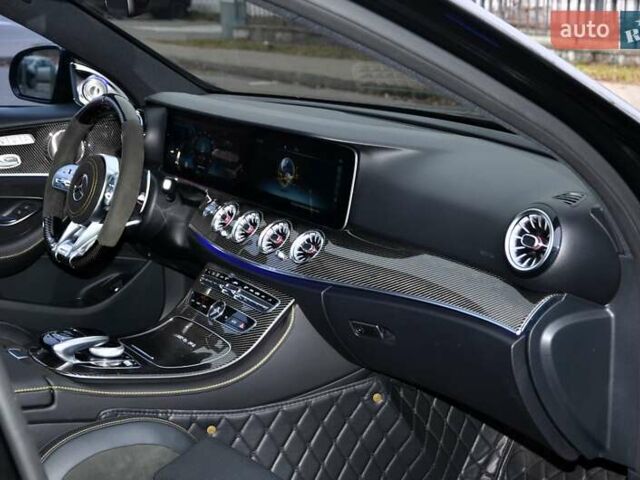 Черный Мерседес Е-Класс, объемом двигателя 3 л и пробегом 113 тыс. км за 52999 $, фото 42 на Automoto.ua