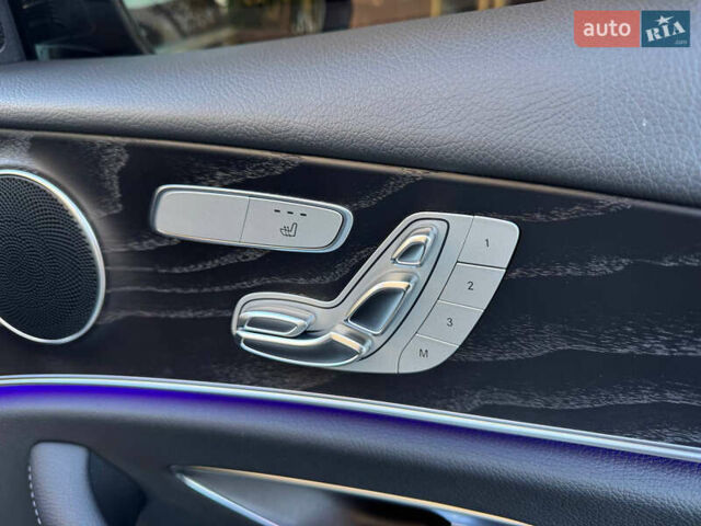 Мерседес Е-Клас 2019 у Одесі на Automoto.ua Чорний Мерседес Е-Клас, об'ємом двигуна 1.95 л та пробігом 109 тис. км за 32900 $, фото 35 на Automoto.ua