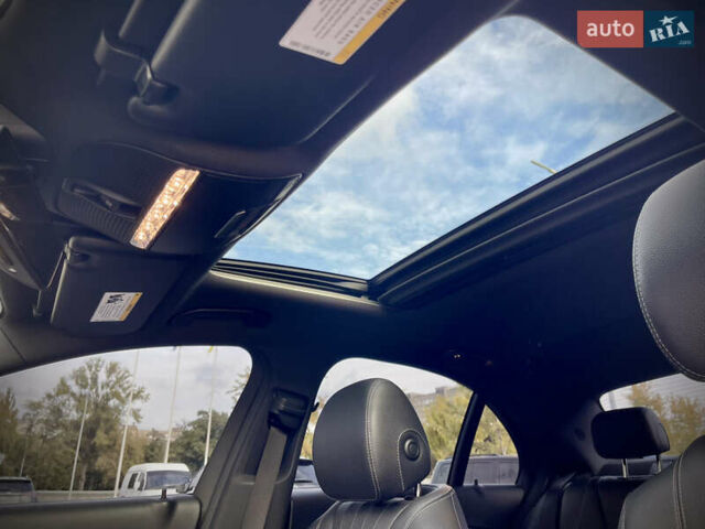 Черный Мерседес Е-Класс, объемом двигателя 1.99 л и пробегом 95 тыс. км за 31700 $, фото 16 на Automoto.ua