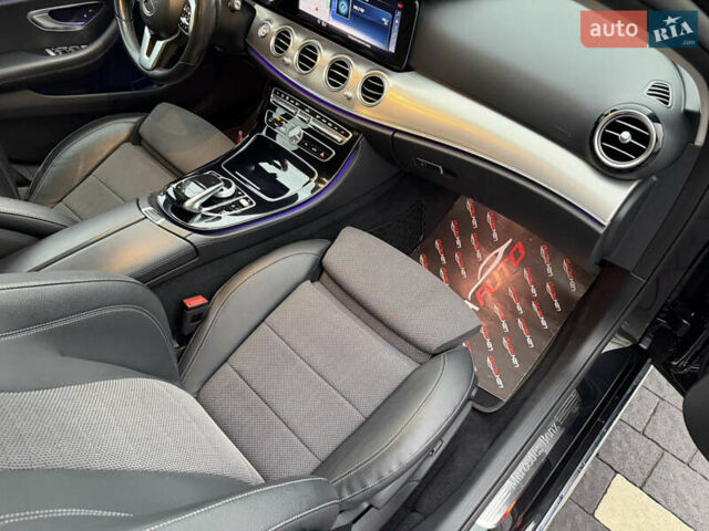 Чорний Мерседес Е-Клас, об'ємом двигуна 2 л та пробігом 204 тис. км за 31500 $, фото 46 на Automoto.ua