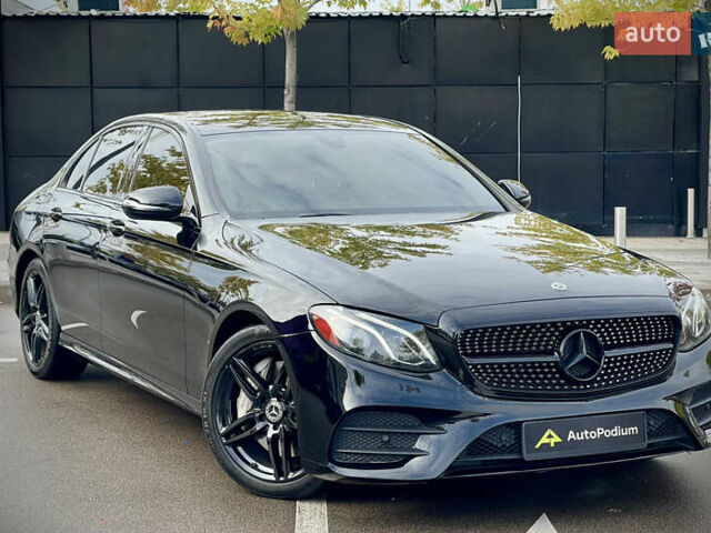 Черный Мерседес Е-Класс, объемом двигателя 1.99 л и пробегом 95 тыс. км за 31700 $, фото 3 на Automoto.ua